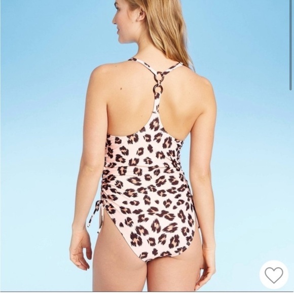 NWT Kona Sol Sz S Cream Leopard Print One Piece Cinched Medium Coverage Swimsuit - Picture 2 of 15